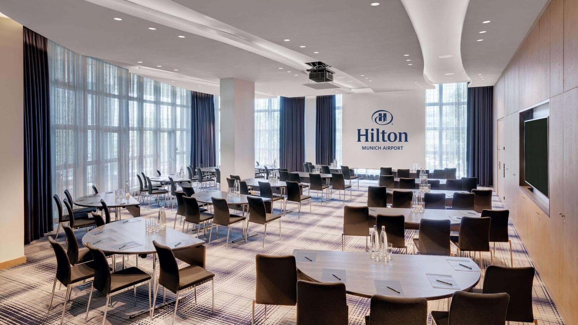 Hilton Munich Airport Hotel Schwaig bei Nürnberg Exterior foto